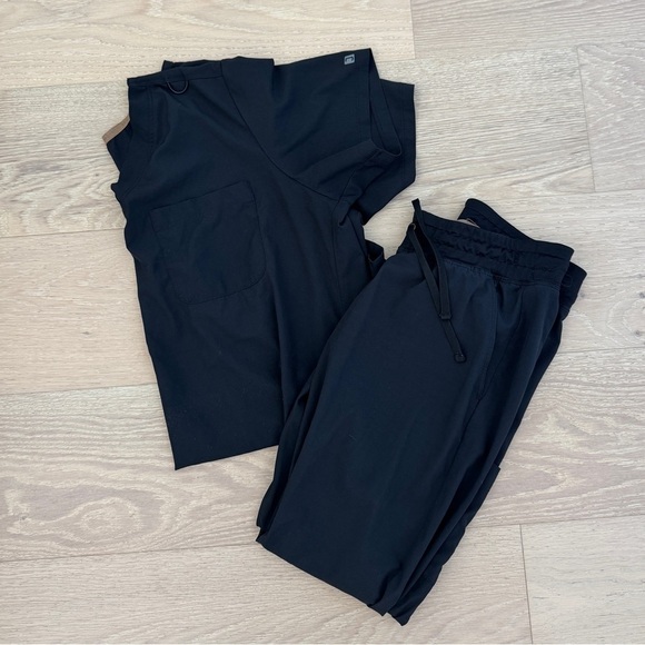 scrub joy Other - Black Scrub Set